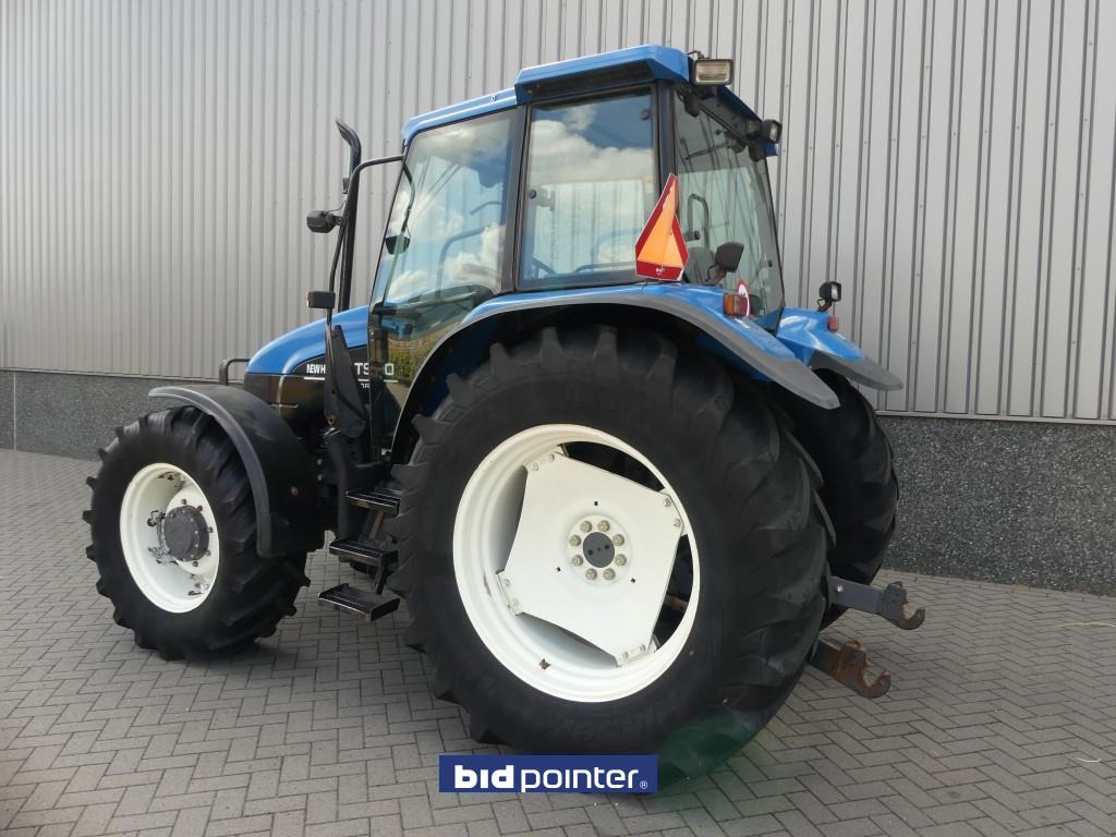 New Holland TS 110 4WD - Farm tractor: picture 4