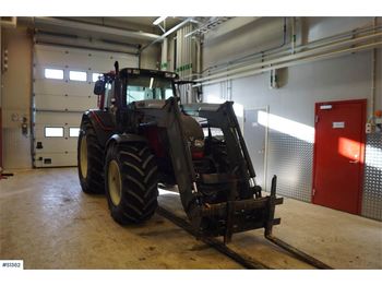 Farm tractor VALTRA N141, Tractor with front loaders: picture 1
