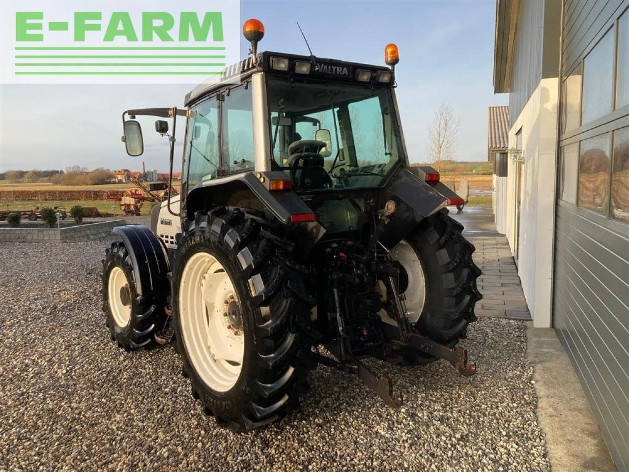 Valtra 6350 hitech - Farm tractor: picture 3