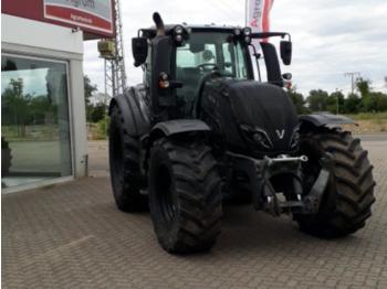 Farm tractor Valtra T 174: picture 1