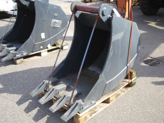 1T2589 - - Bucket for Construction machinery: picture 2