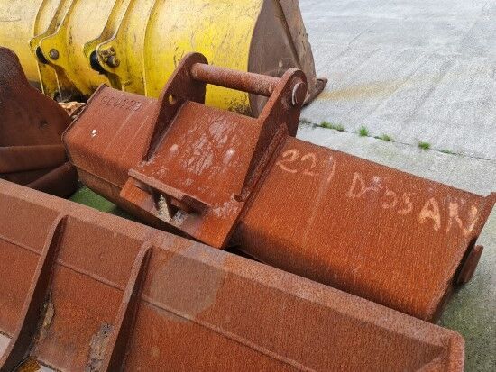 200 CM - Excavator bucket: picture 3