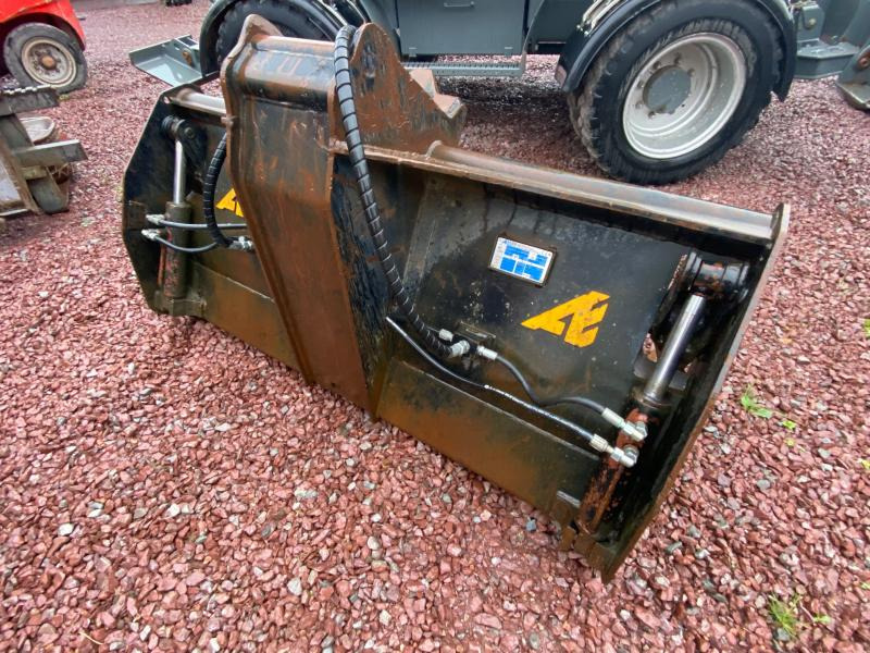 ARDEN EQUIPEMENT 1M70 - Excavator bucket for Construction machinery: picture 2