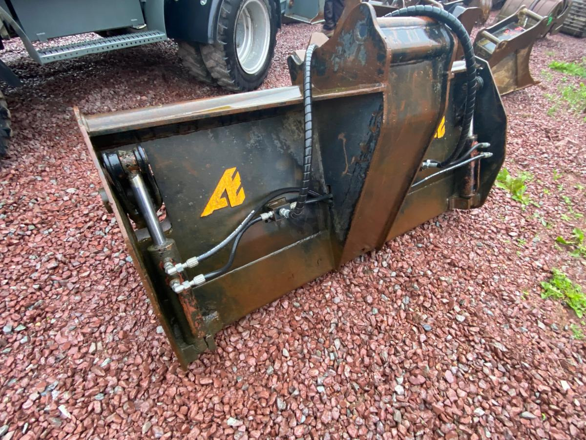 ARDEN EQUIPEMENT 1M70 - Excavator bucket for Construction machinery: picture 3