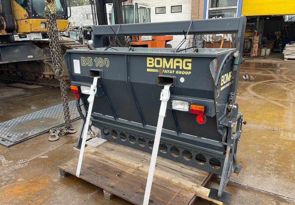 Bomag bs180  - Attachment for Road roller: picture 1