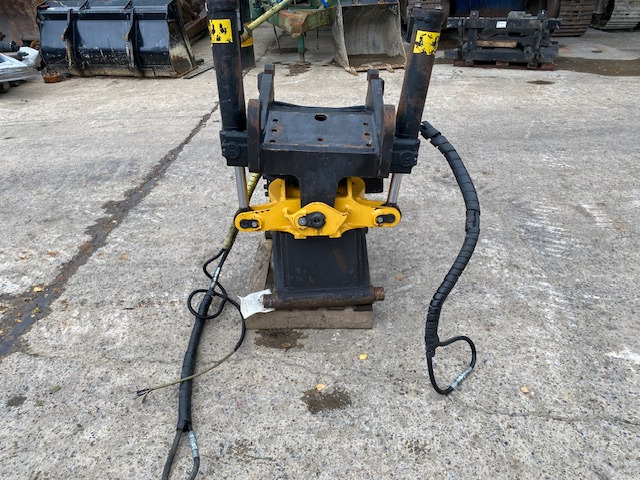 Attachment for Construction machinery Engcon EC 219: picture 17