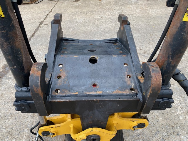 Attachment for Construction machinery Engcon EC 219: picture 13