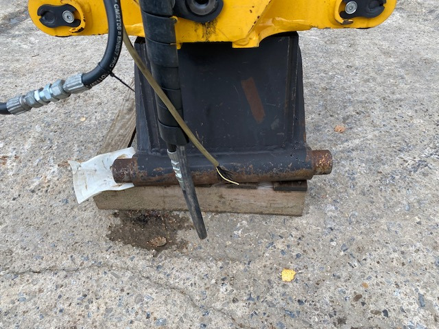 Attachment for Construction machinery Engcon EC 219: picture 7