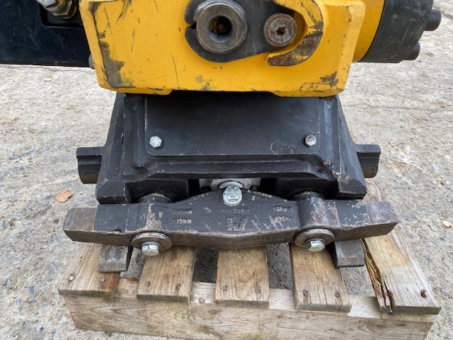 Attachment for Construction machinery Engcon EC 219: picture 8
