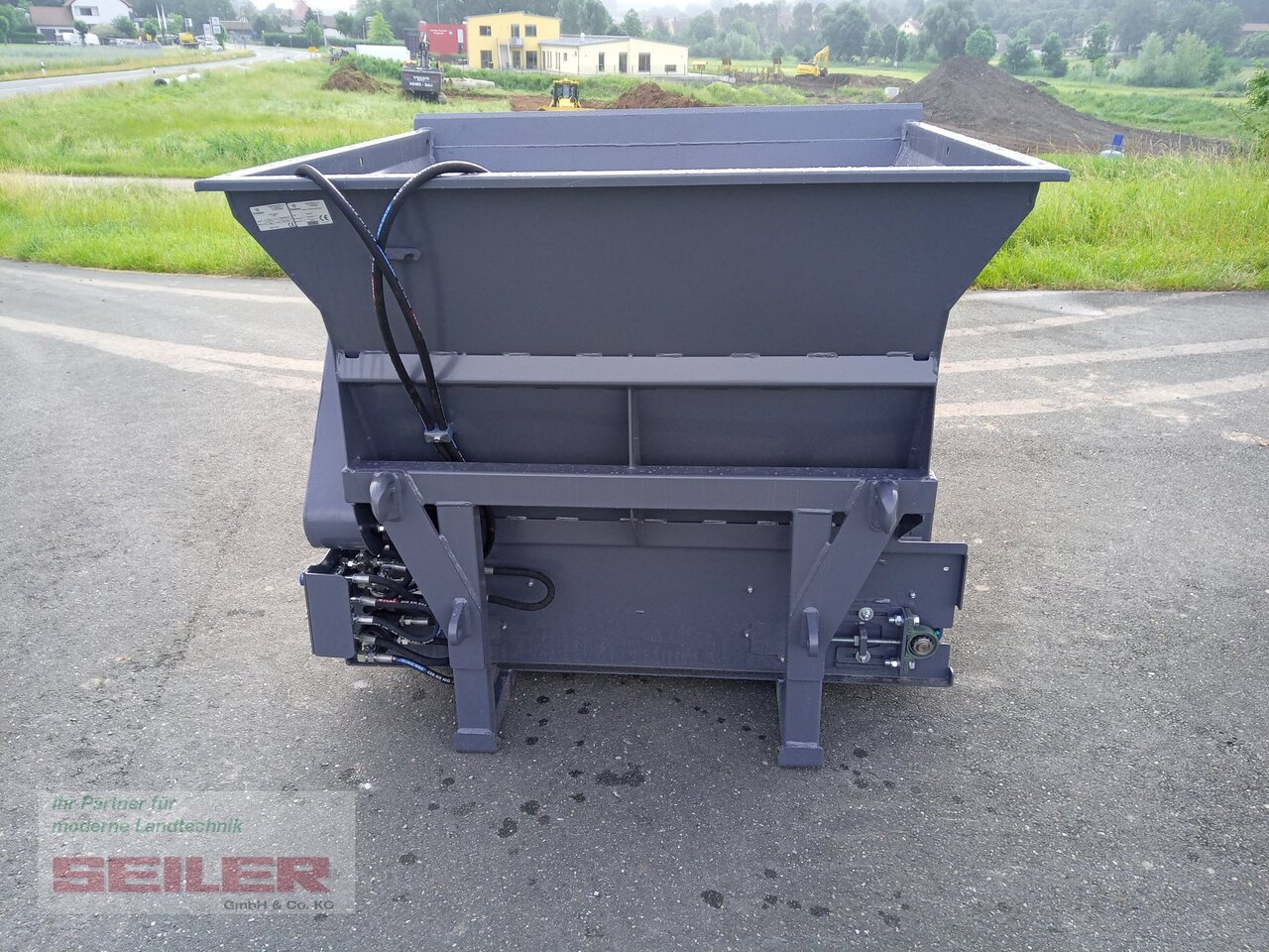FK-Machinery BBMI 155 Einstreugerät - Sand/ Salt spreader for Utility/ Special vehicle: picture 2