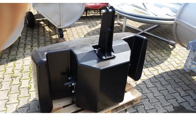 Frontgewicht 2500 kg - Counterweight for Agricultural machinery: picture 1