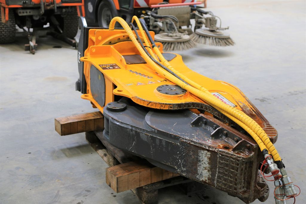 New Demolition shears for Construction machinery INDECO IRP 18X Pulverisierer: picture 4