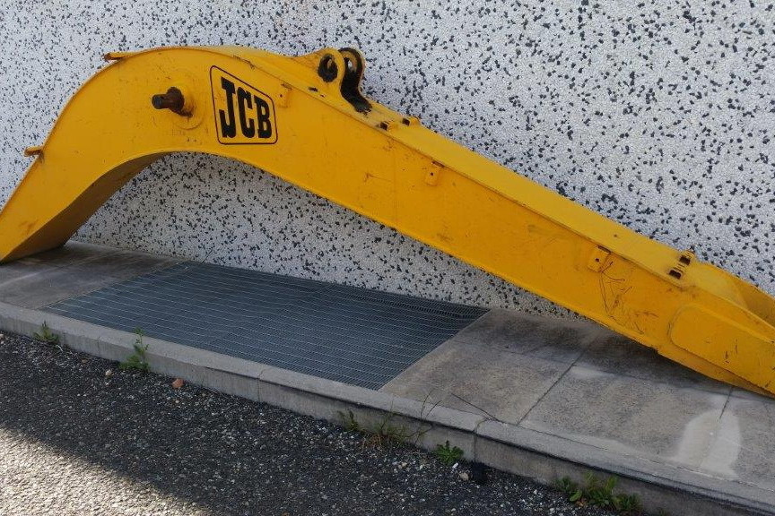JCB JS290 - Boom for Construction machinery: picture 2