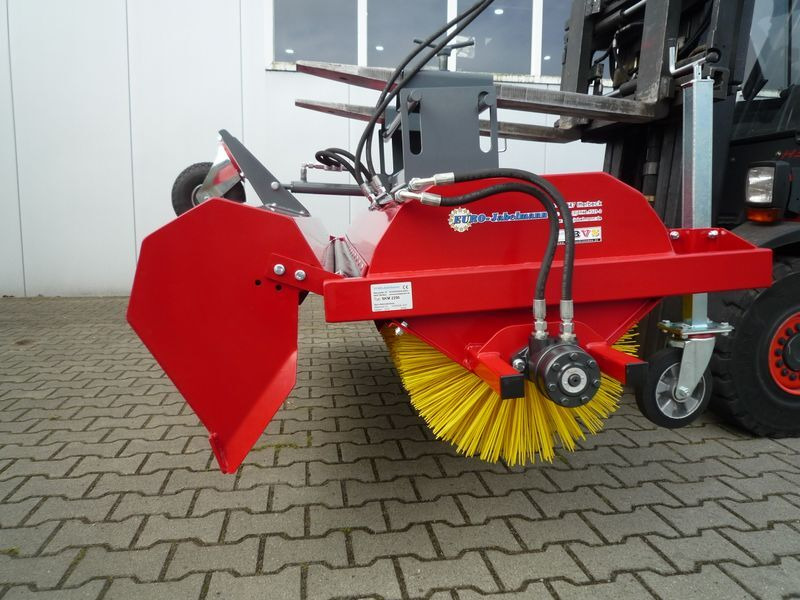 Kehrmaschinen, NEU, Breiten 1500 - 2500 mm, eige  - Broom for Utility/ Special vehicle: picture 4