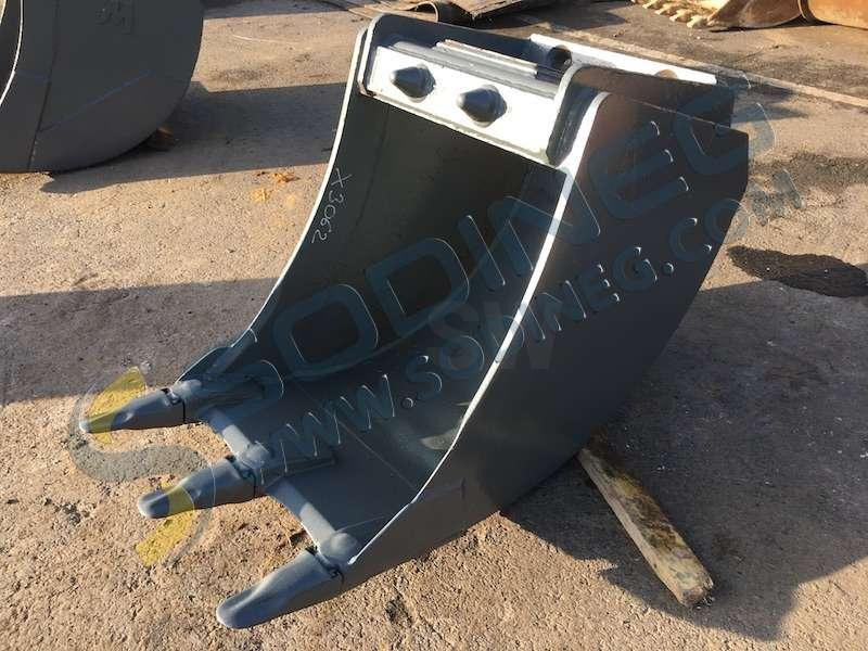 MECALAC 600mm - series 8 / 10 / 11 et 12 - Excavator bucket for Construction machinery: picture 1