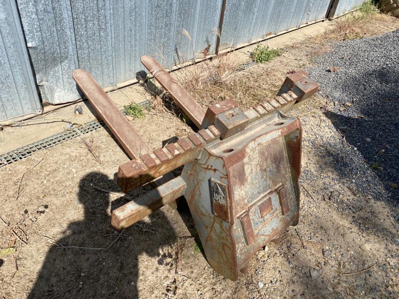 MECALAC LOT GODETS ET FOURCHE - Sorting bucket for Construction machinery: picture 4