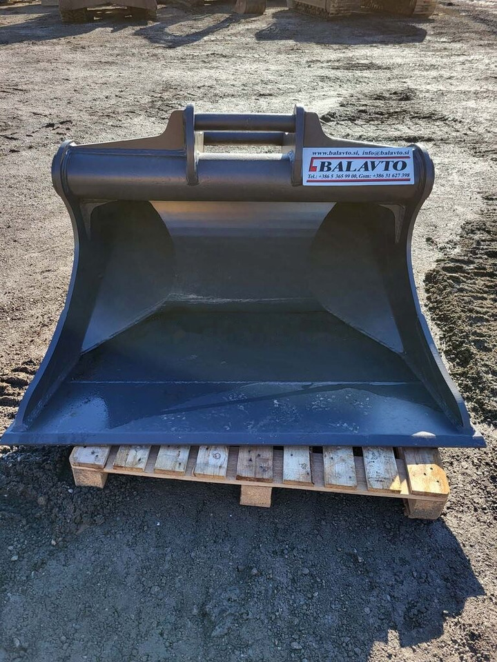 New Balavto excavating planning bucket 1800 mm - Excavator bucket: picture 2