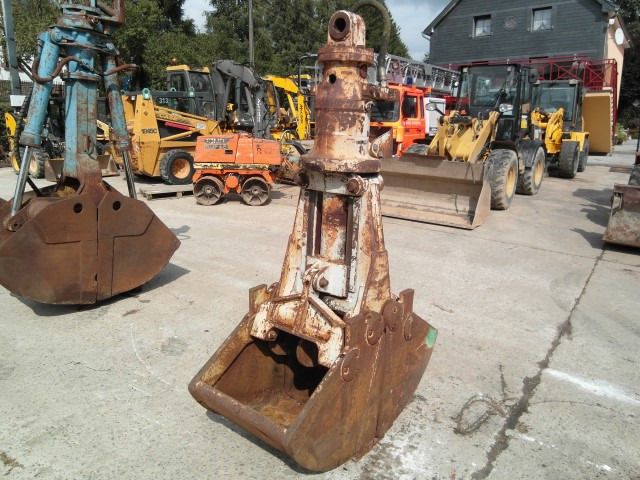 O&K 2133097  - Clamshell bucket for Construction machinery: picture 1