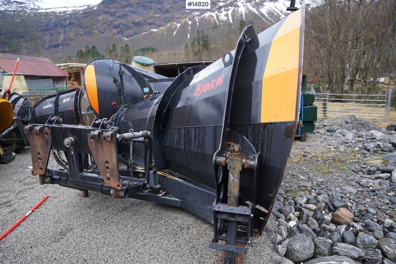 Øveraasen 285 - Snow plough for Truck: picture 2