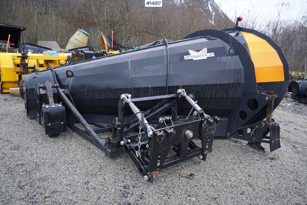 Øveraasen DG-285 - Snow plough for Truck: picture 2