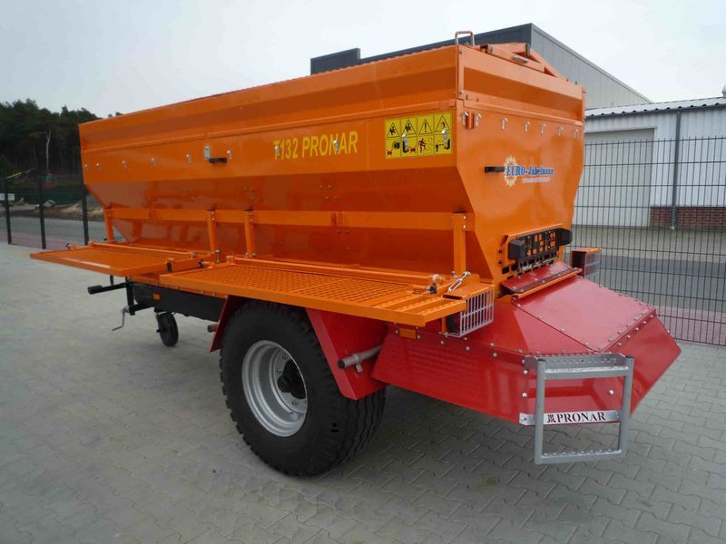 Pronar Salz- Sandstreuer T 132, ca. 4 m³, NEU  - Sand/ Salt spreader for Utility/ Special vehicle: picture 4