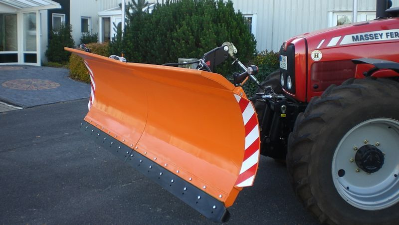 Pronar Schnee- und Planierschild PU 2600  - Snow plough for Construction machinery: picture 1