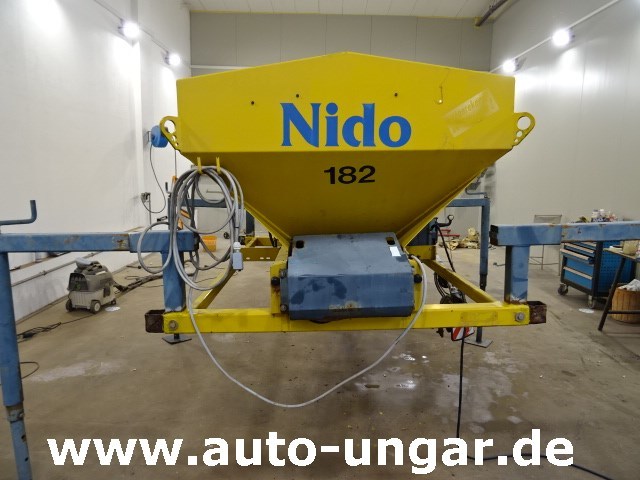 Schmidt Nido 90 Bandstreuer Salzstreuer Radantrieb 0,8m³ Winter - Sand/ Salt spreader for Truck: picture 3