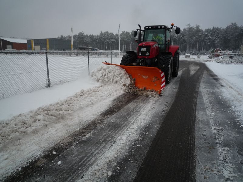 Schnee- und Planierschild PU 3300  - Snow plough for Construction machinery: picture 2