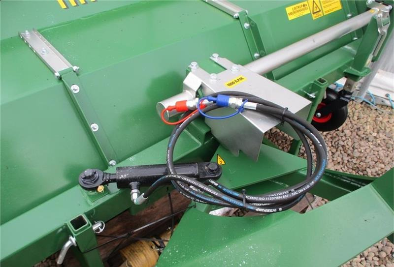 Thyregod TK 2300 TK2300 Med hydraulisk sving og PTO-træk  - Broom for Agricultural machinery: picture 4