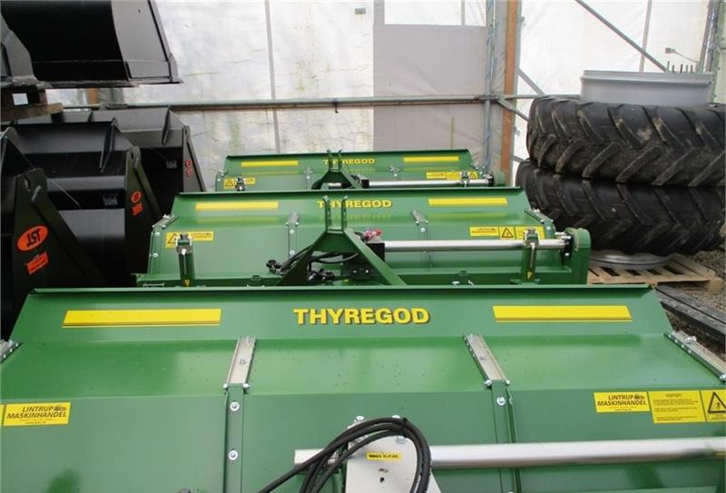 Thyregod TK 2300 TK2300 Med hydraulisk sving og PTO-træk  - Broom for Agricultural machinery: picture 3