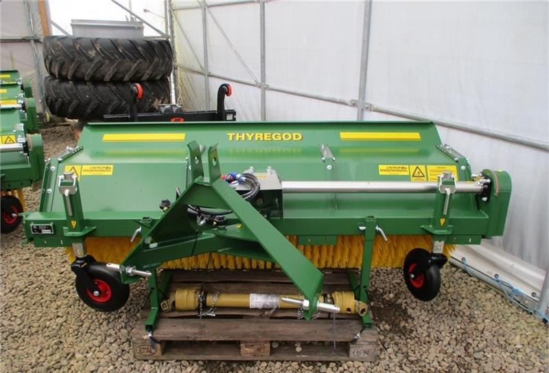Thyregod TK 2300 TK2300 Med hydraulisk sving og PTO-træk  - Broom for Agricultural machinery: picture 2