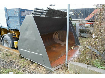 Volvo bucket for wheel loader - Loader bucket: picture 1