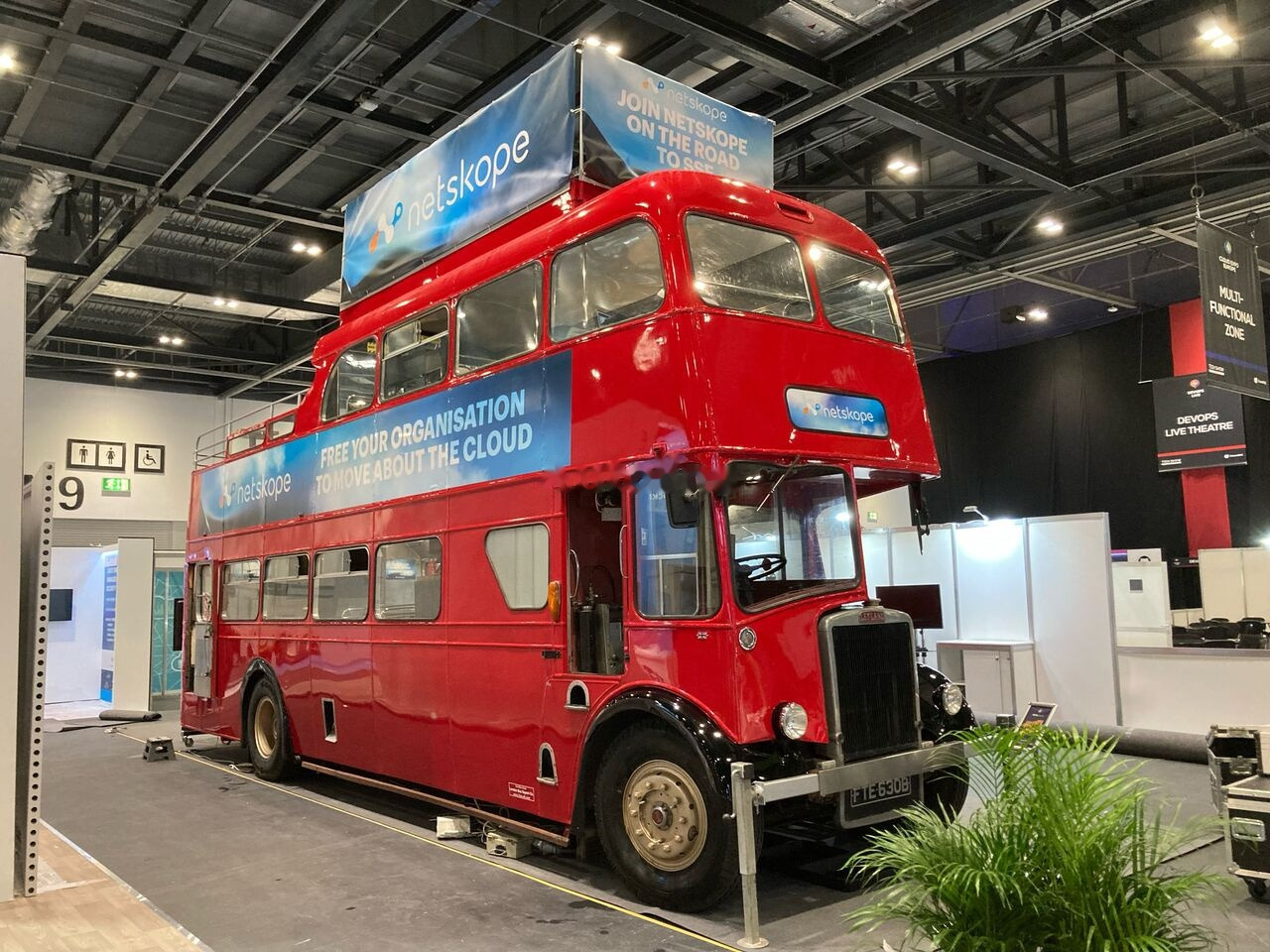 Leyland PD3 British Triple-Decker Bus Promotional Exhibition - Double-decker bus: picture 1