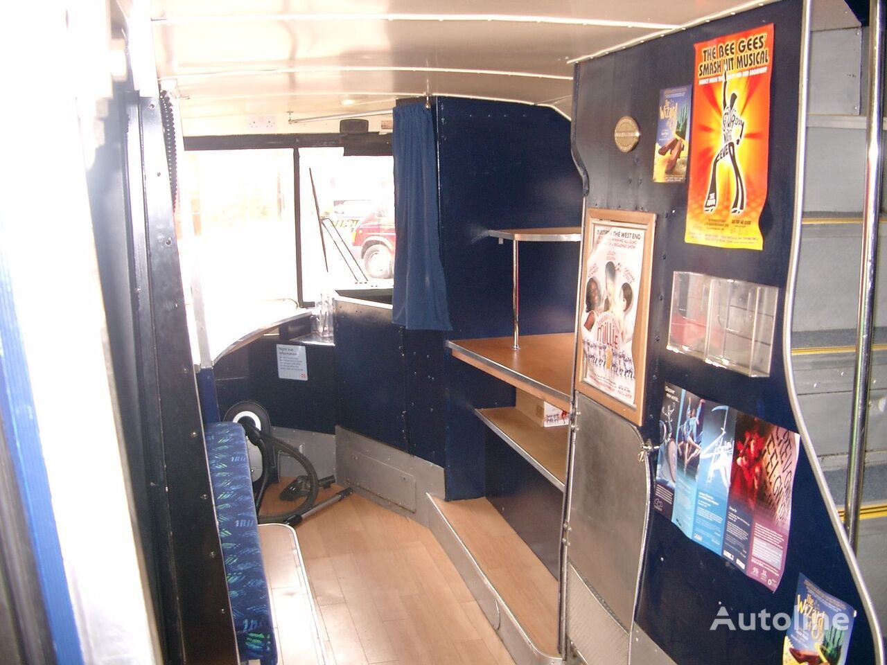 MCW METROBUS British Double Decker Bus Marketing Exhibition AVAILAB - Double-decker bus: picture 4