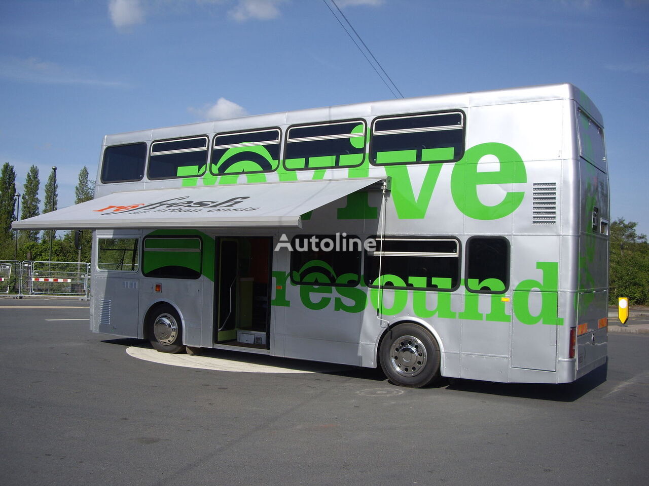 MCW METROBUS British Double Decker Bus Pub Bar Cafe Restaurant - Double-decker bus: picture 2