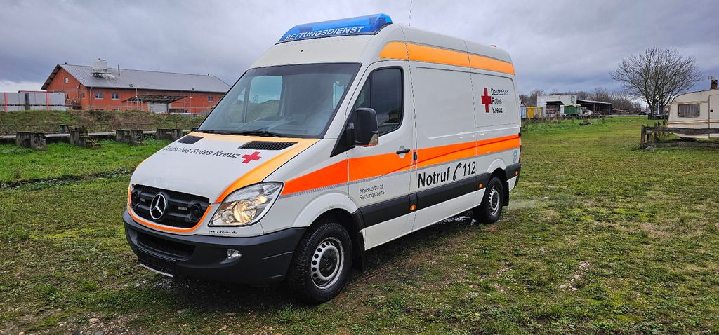 Mercedes-Benz Sprinter 316 Rettungswagen RTW KTW Ambulance  - Minibus, Passenger van: picture 3