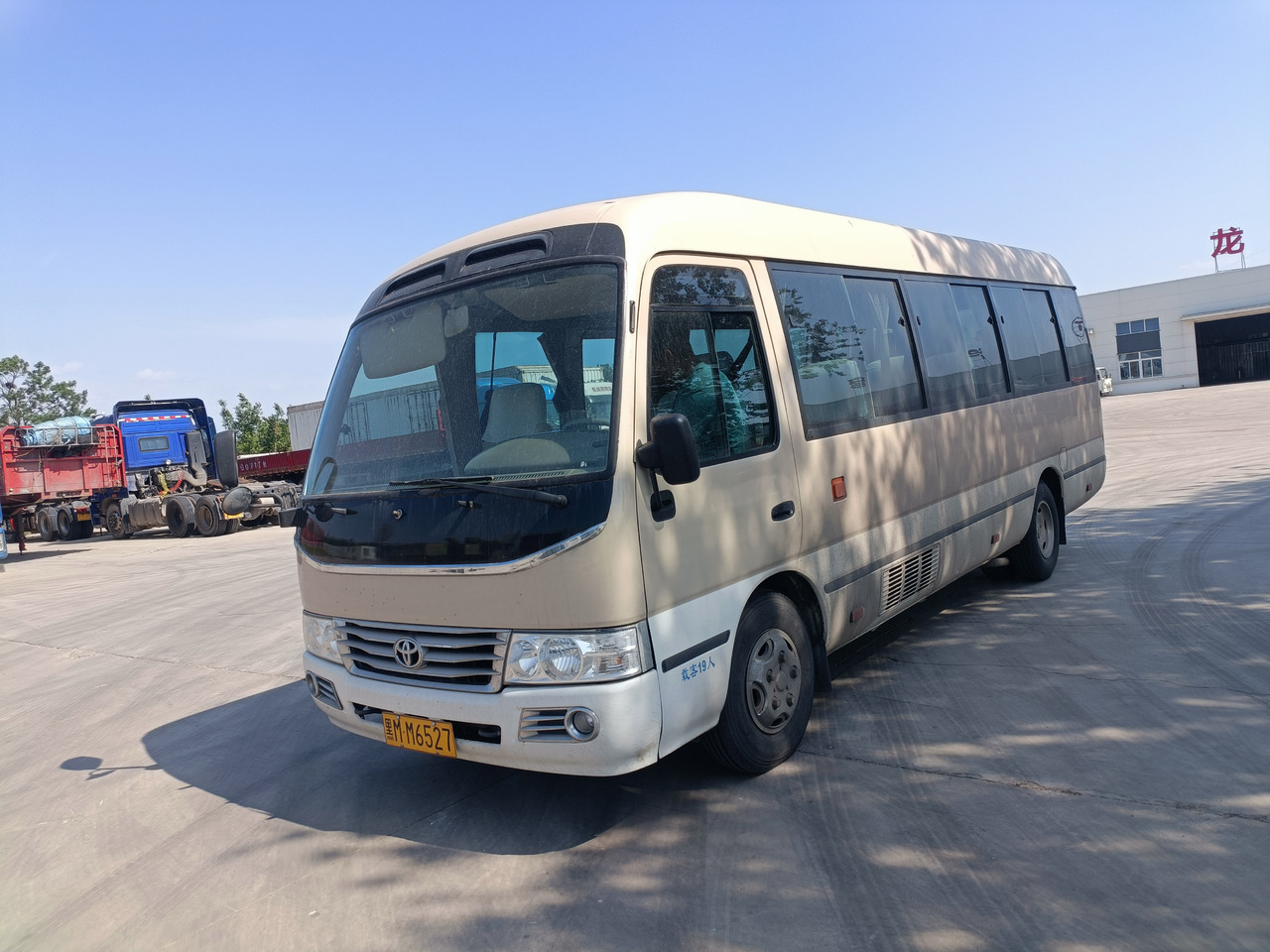 TOYOTA Coaster - Minibus, Passenger van: picture 3