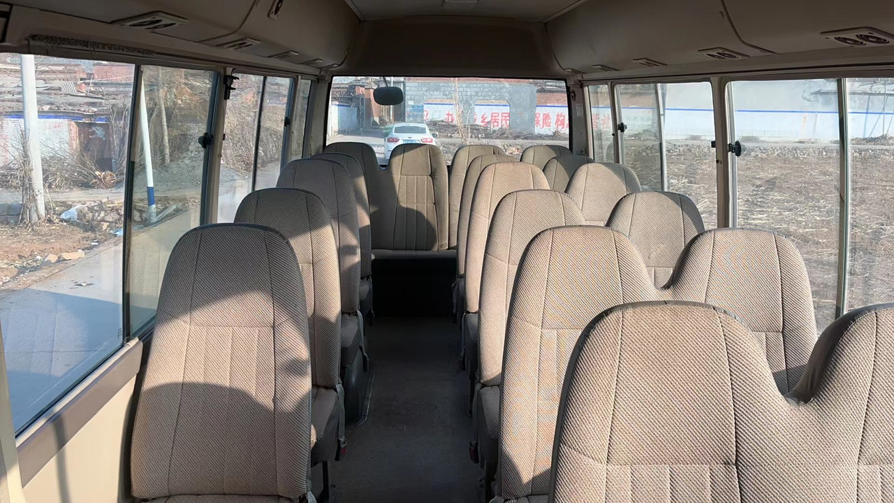TOYOTA Coaster - Minibus, Passenger van: picture 5