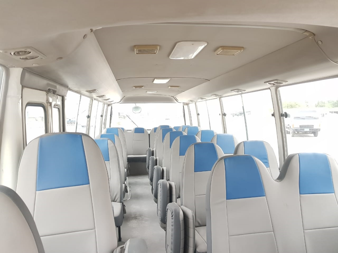 TOYOTA Coaster ... 30 places - Minibus, Passenger van: picture 5