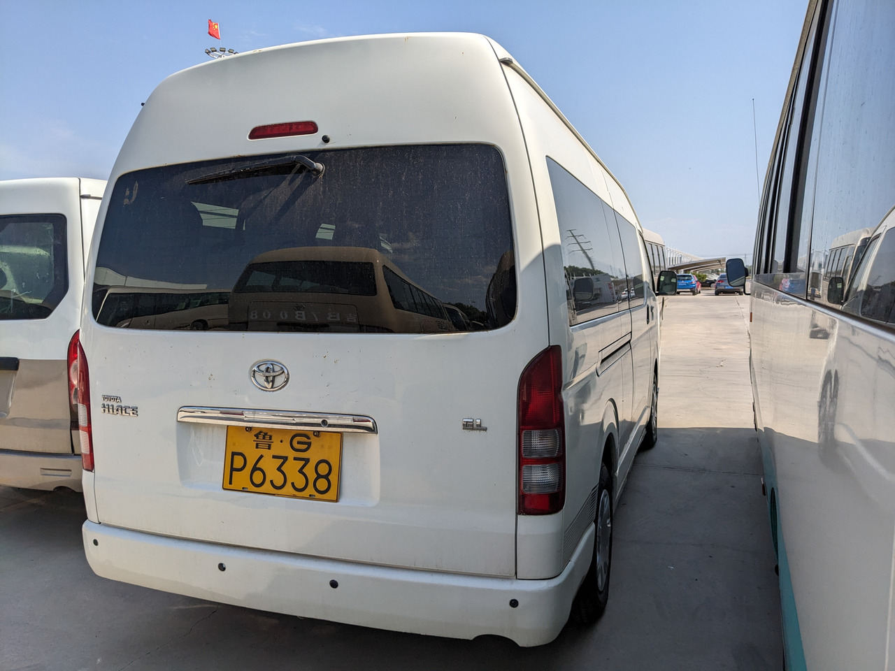 TOYOTA Hiace - Minibus, Passenger van: picture 4
