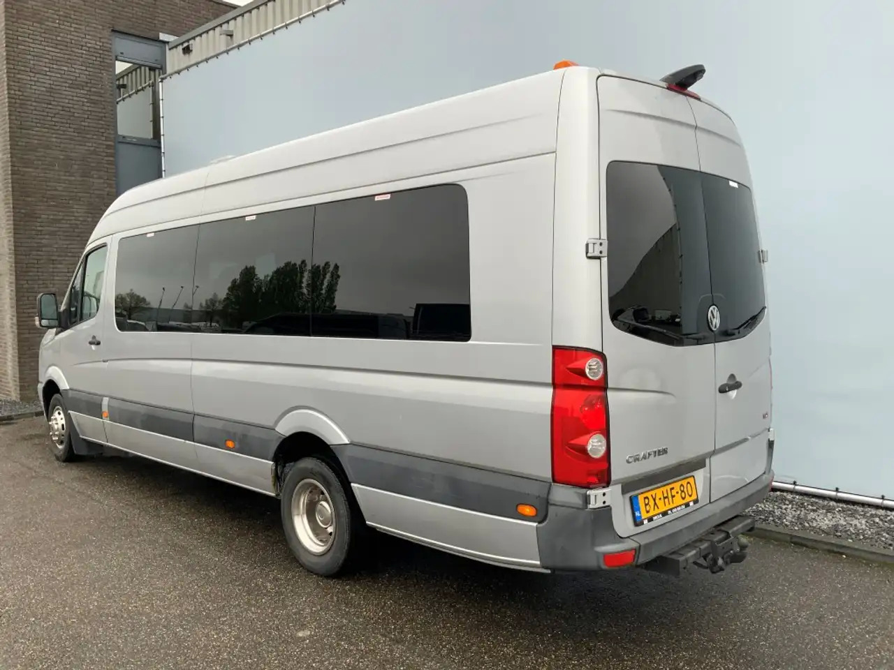 Leasing of Volkswagen Crafter 35 2.5 TDI L4H3 PersoneBus 19 pers Airco CameraTre Volkswagen Crafter 35 2.5 TDI L4H3 PersoneBus 19 pers Airco CameraTre: picture 8
