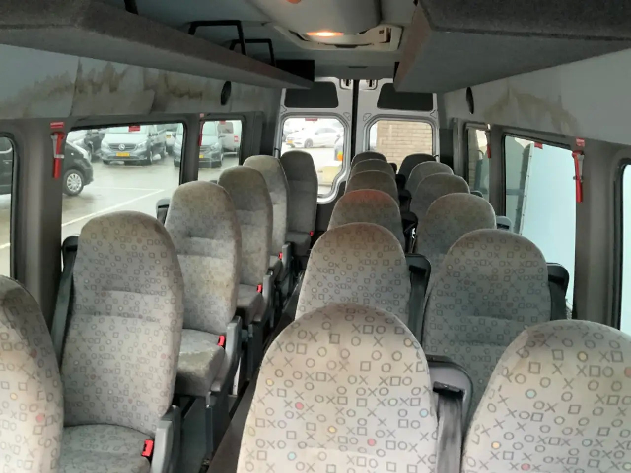 Leasing of Volkswagen Crafter 35 2.5 TDI L4H3 PersoneBus 19 pers Airco CameraTre Volkswagen Crafter 35 2.5 TDI L4H3 PersoneBus 19 pers Airco CameraTre: picture 6