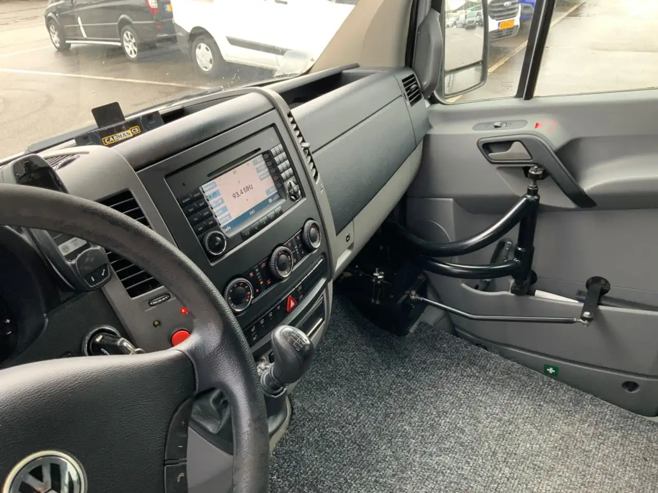 Leasing of Volkswagen Crafter 35 2.5 TDI L4H3 PersoneBus 19 pers Airco CameraTre Volkswagen Crafter 35 2.5 TDI L4H3 PersoneBus 19 pers Airco CameraTre: picture 5
