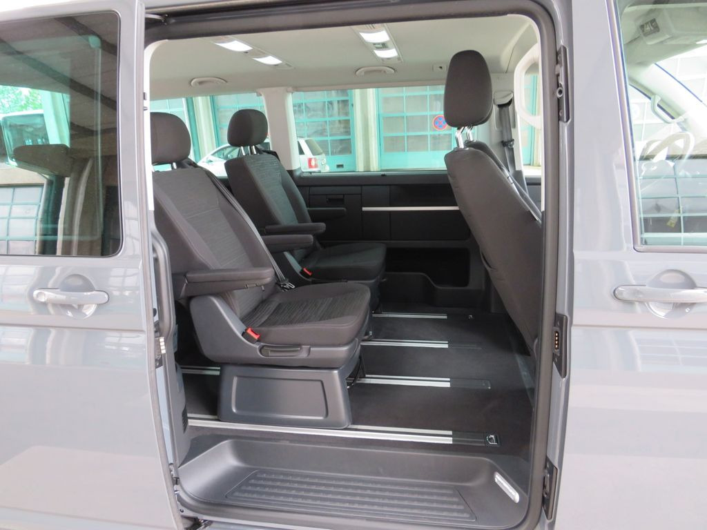 Minibus, Passenger van Volkswagen T6.1 Multivan Comfortline 4Motion: picture 14