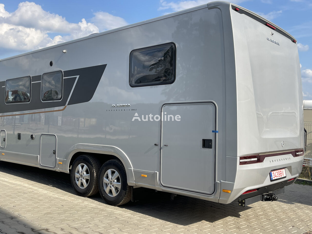 Adria Super Sonic 890LC - Integrated motorhome: picture 3