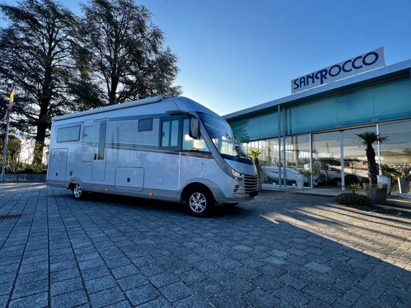 Carthago Liner-for-two  I 53 - Integrated motorhome: picture 1