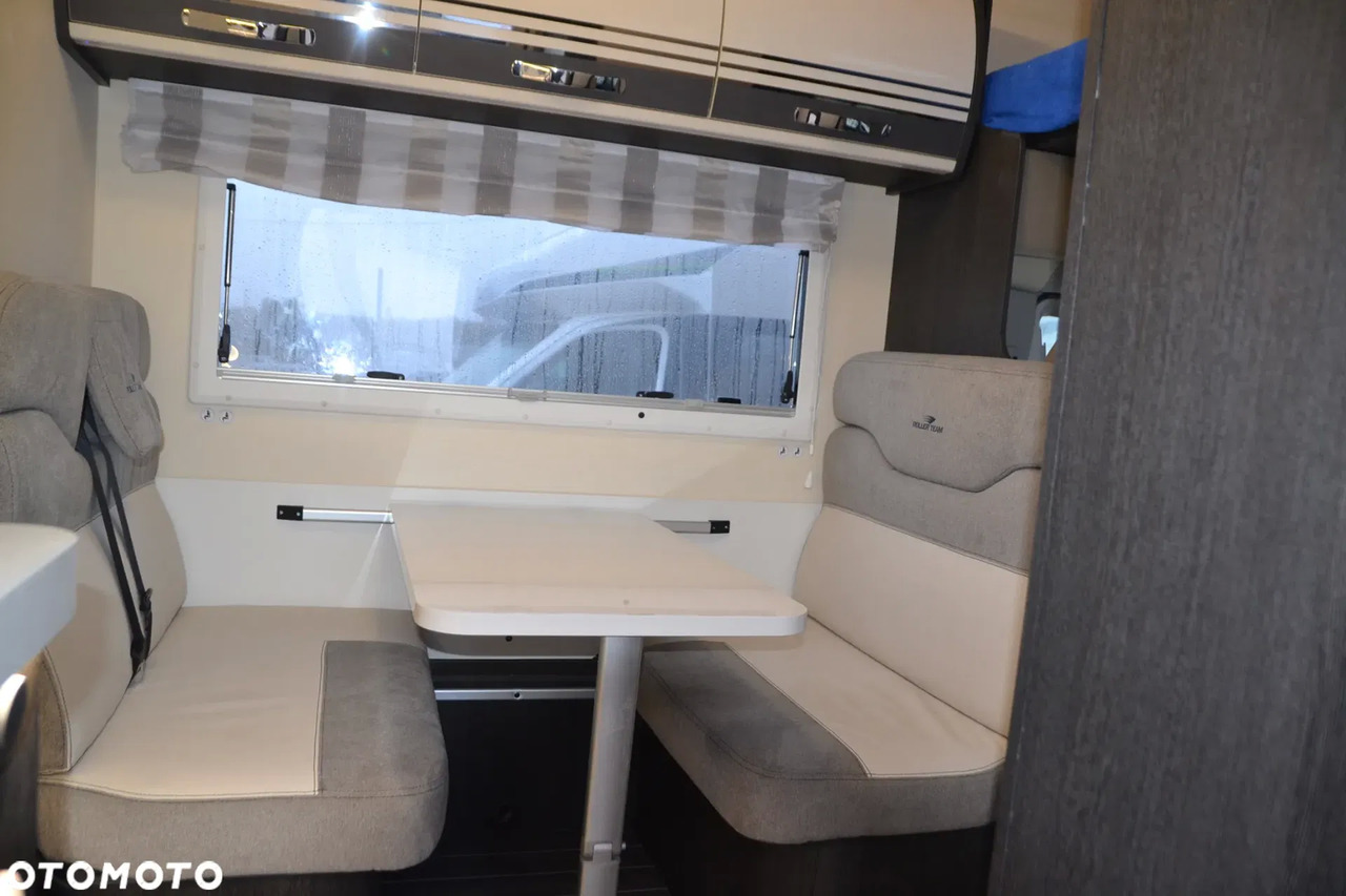 FORD Roller Team 295M - Alcove motorhome: picture 4