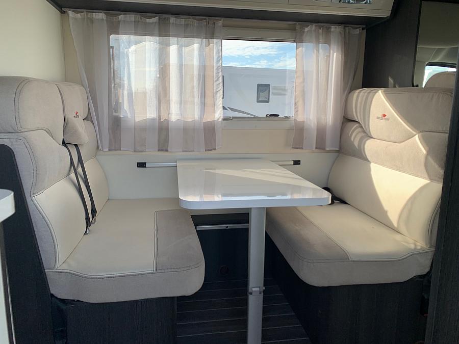 Roller Team KRONOS 295M, 6 Seats, FORD - Alcove motorhome: picture 5