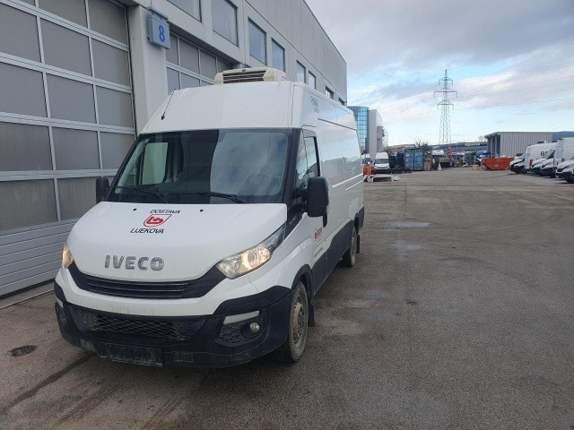 IVECO Daily 35S14V - Passenger van: picture 2