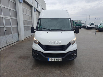 IVECO Daily 35S16 - Passenger van: picture 1